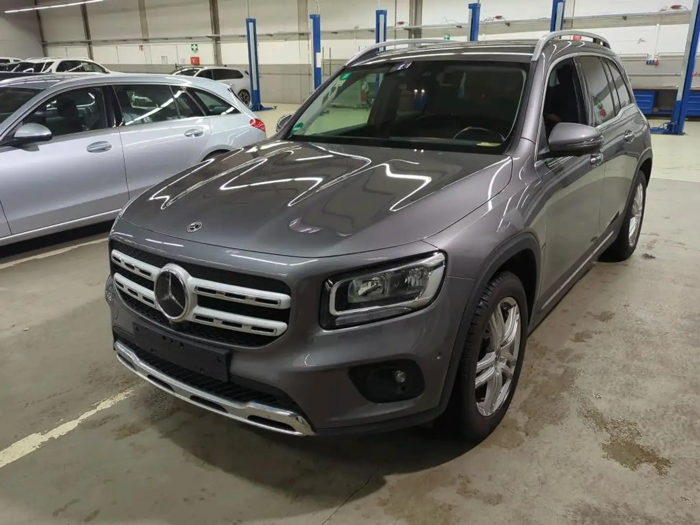 Mercedes-Benz GLB 220 d STHZG*360*HUD*LED*Leder*Navi*Distro* Grau - 1