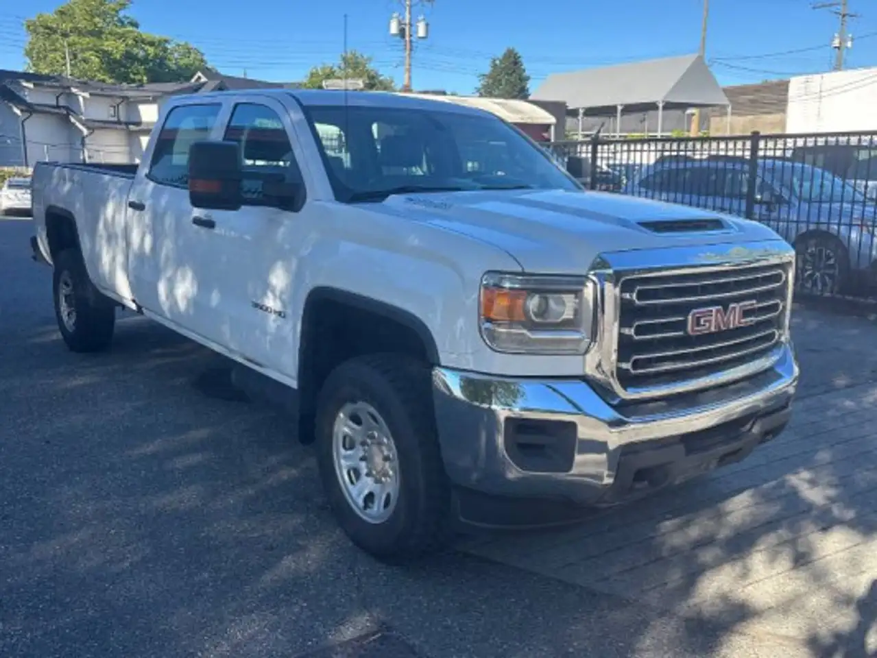 GMC Sierra 3500HD fotografie GMC Sierra 3500HD