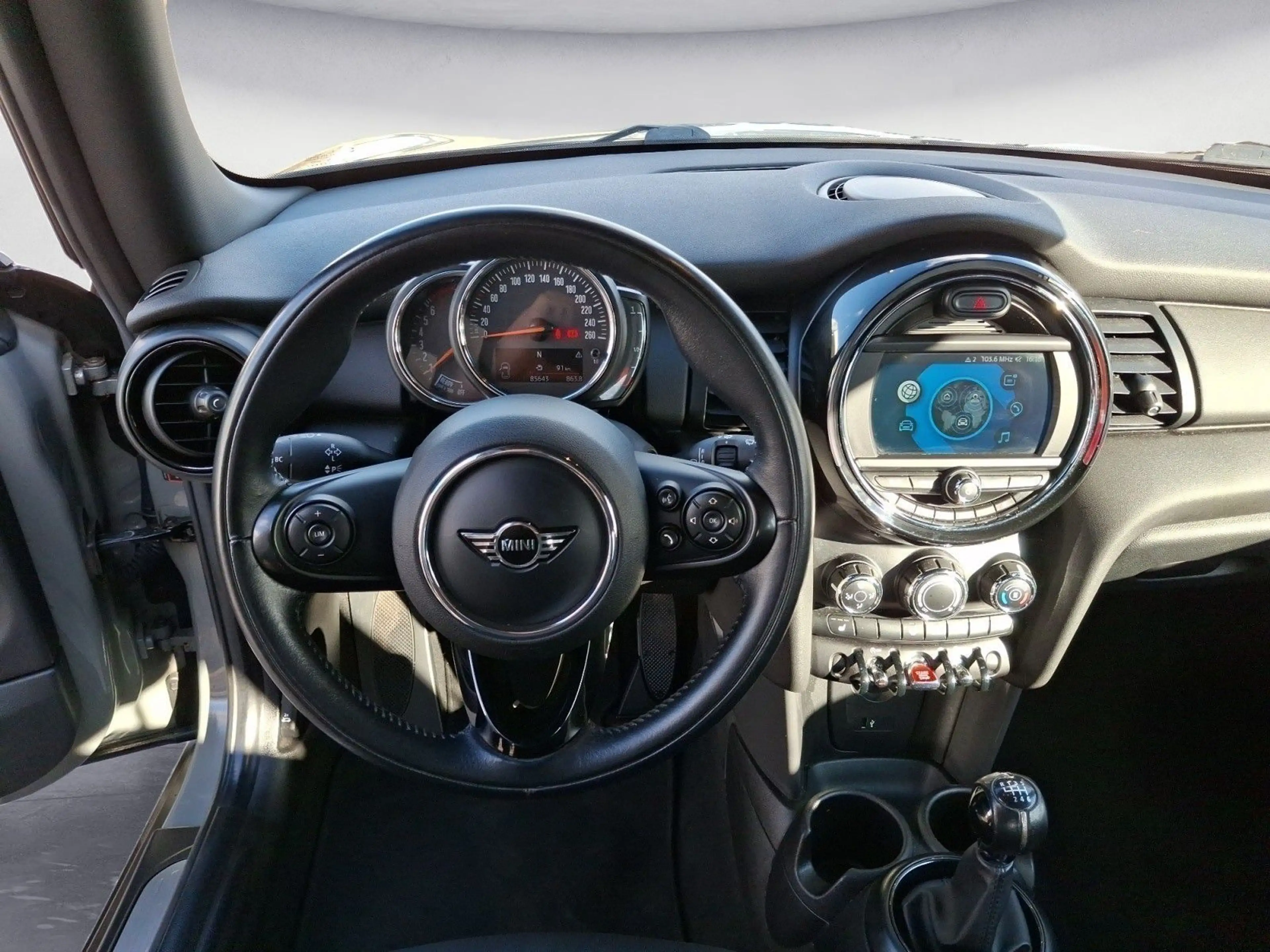 MINI One One Klima PDC Sitzhzg. Vorn NSW MF Lenkrad — photo 11