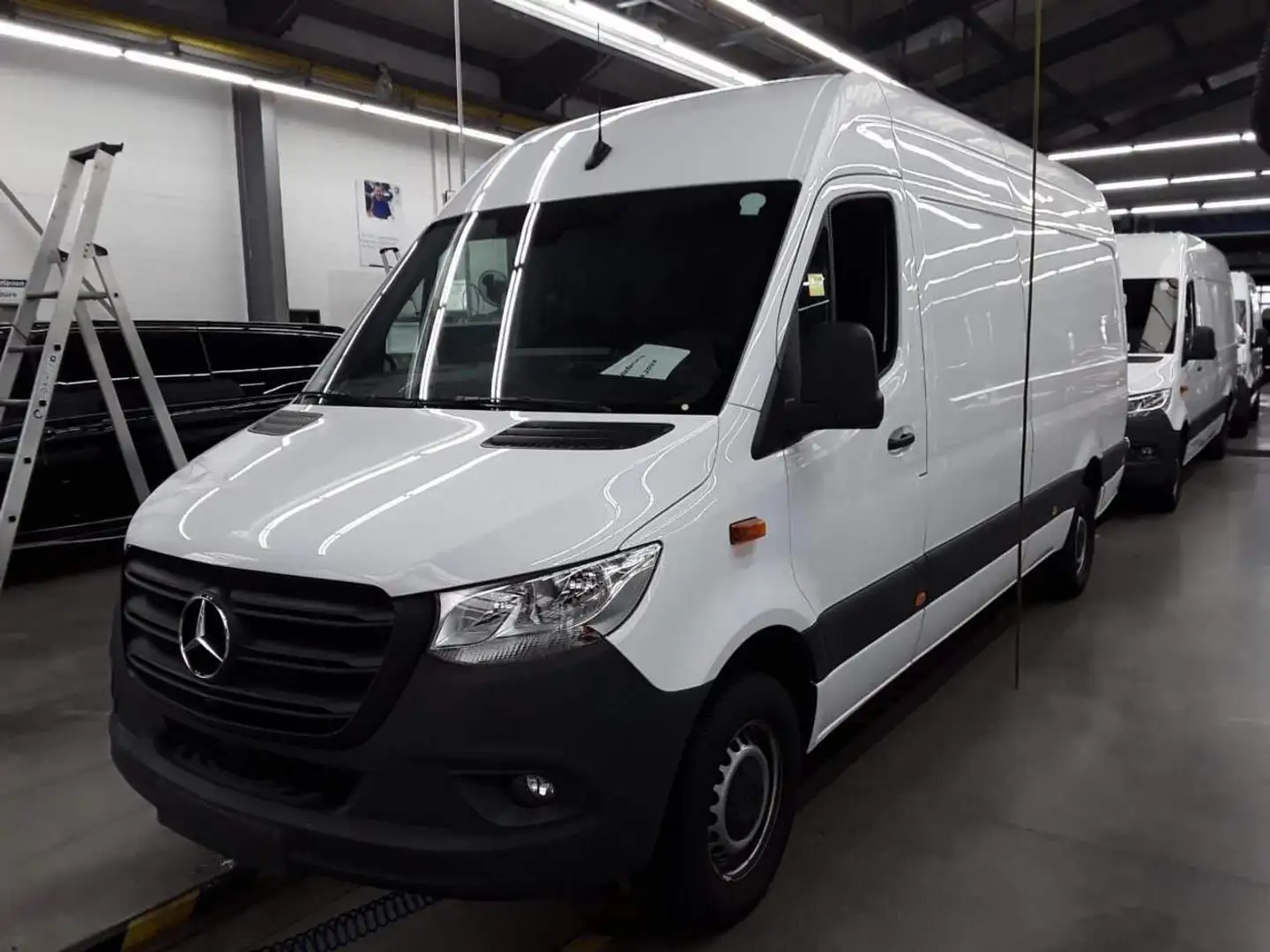 Mercedes-Benz Sprinter 317 CDI Maxi L3 RWD Navi Schwingsitz SH Wit - 1