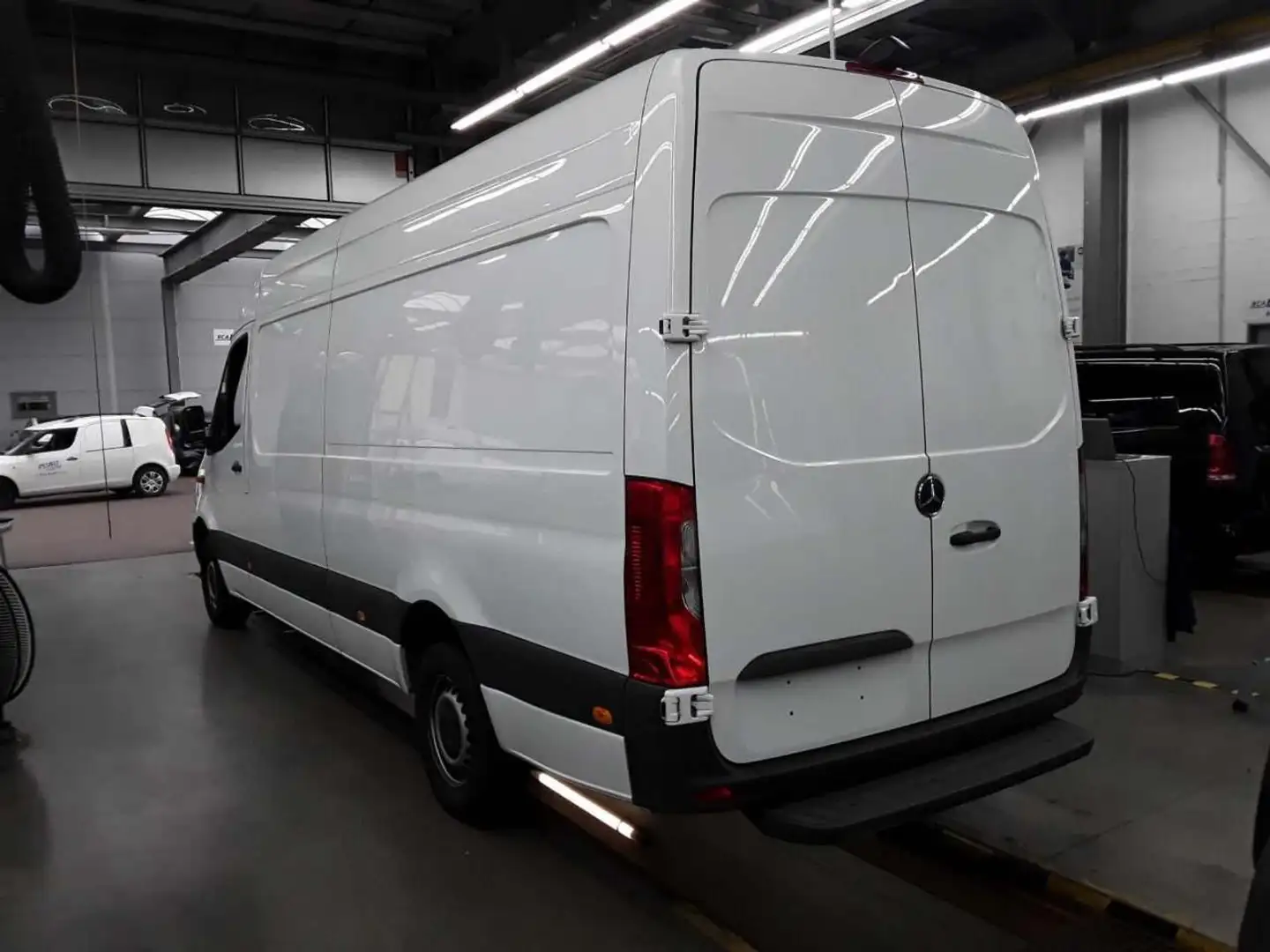 Mercedes-Benz Sprinter 317 CDI Maxi L3 RWD Navi Schwingsitz SH Wit - 2