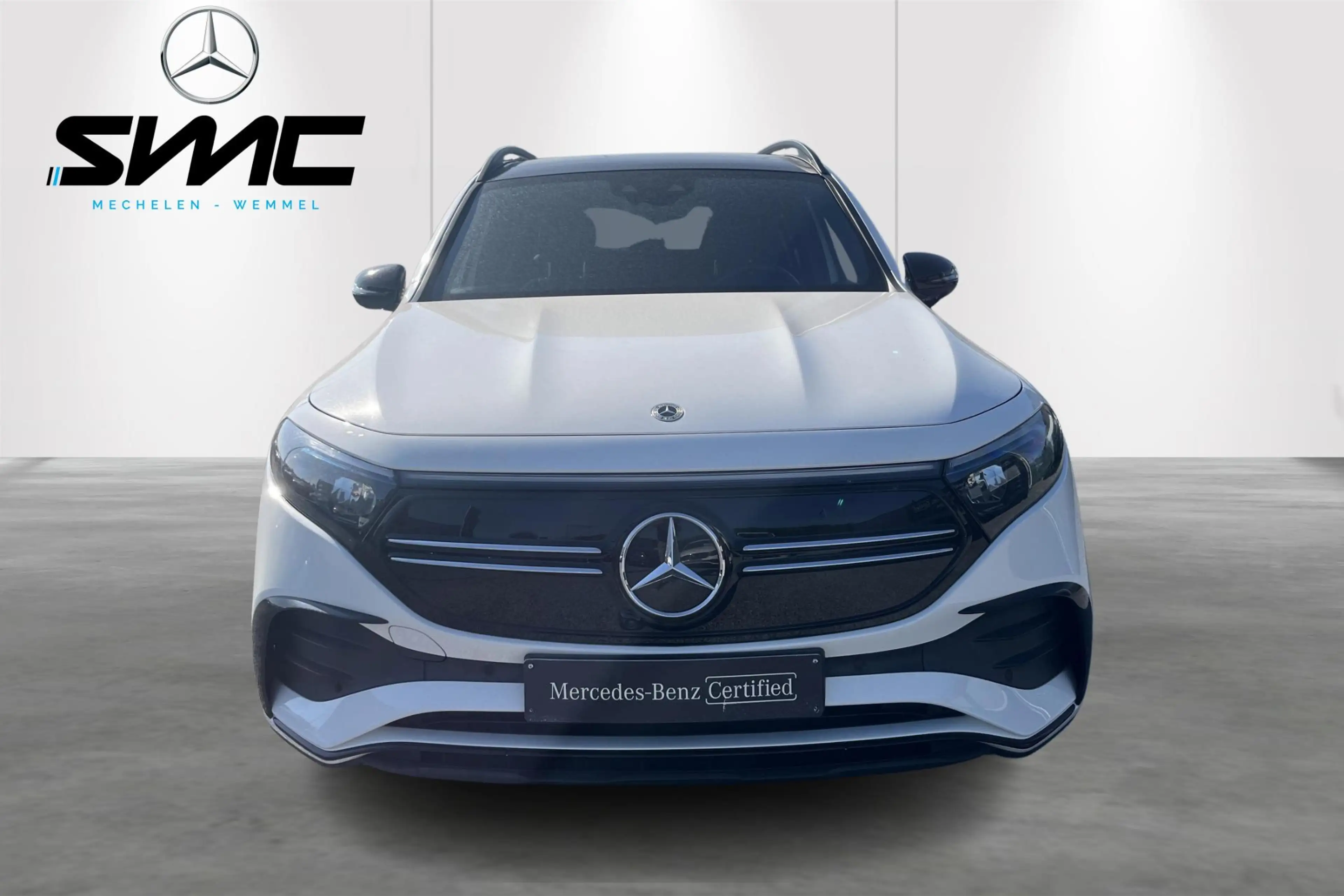 Mercedes-Benz EQB 300 EQB 4MATIC AMG Line 7-seat — photo 4
