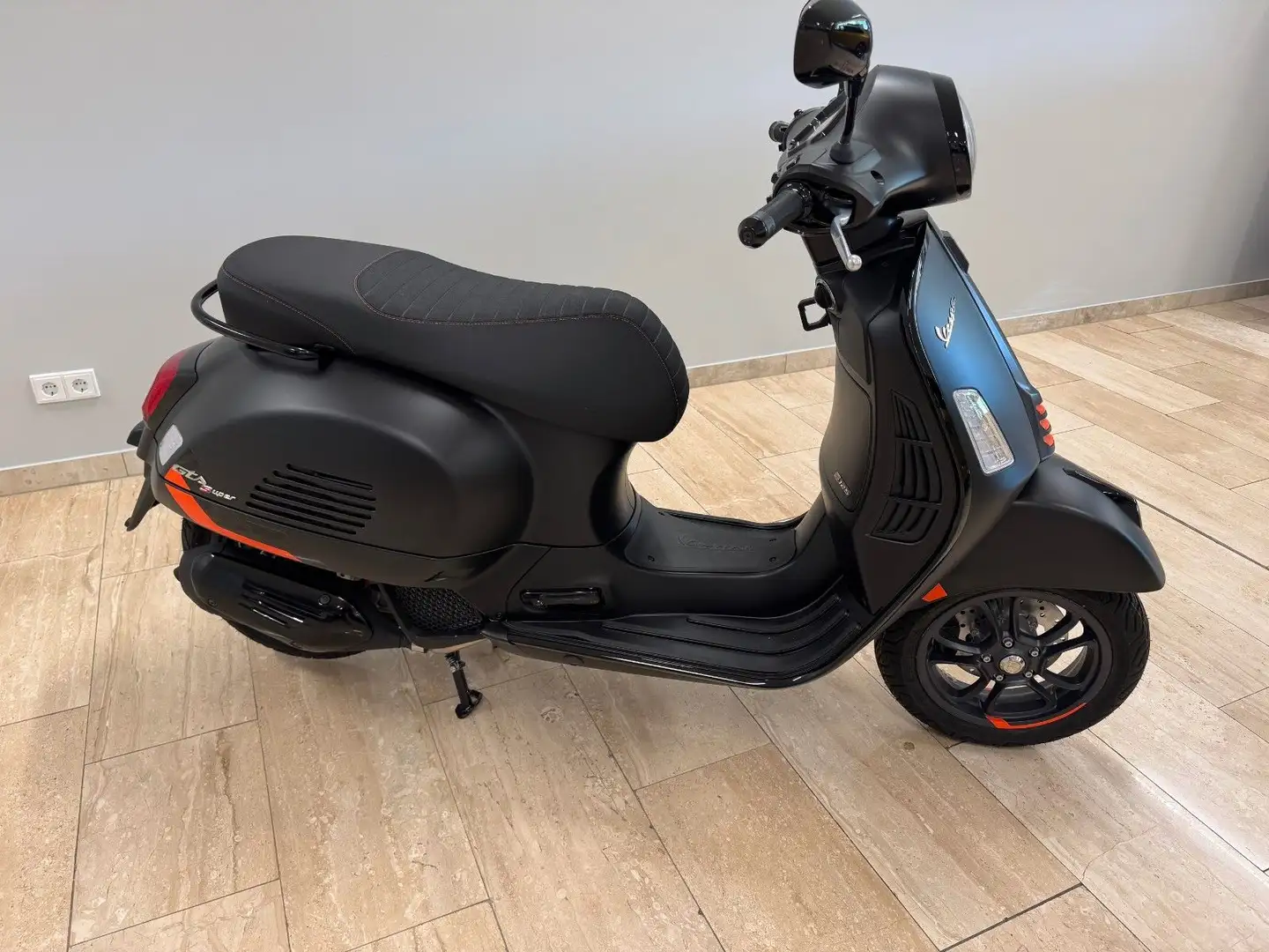 Vespa GTS 310 Super Sport - Negru - 2