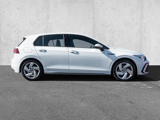 Volkswagen Golf view 5