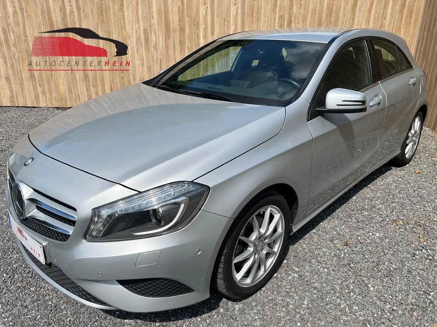 Mercedes-Benz A 180 A 180 Urban , Navi.... Stříbrná - 1