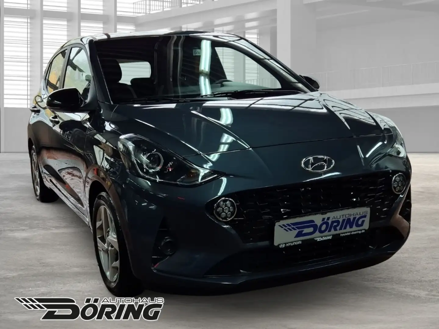 Hyundai i10 CONNECT & GO 1.0i Klima Navigation Schaltwagen Szürke - 2