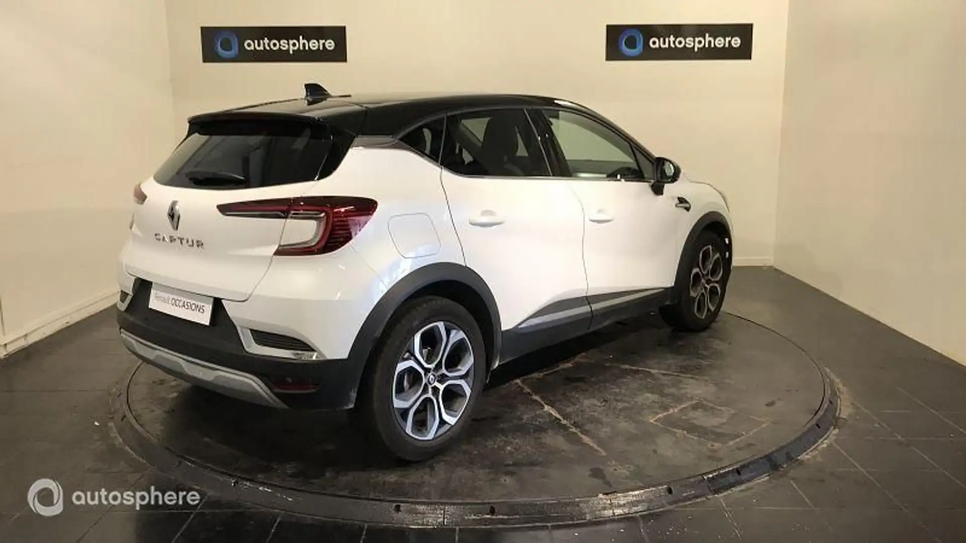 Renault Captur 1.3 TCe mild hybrid 140ch Techno - 2