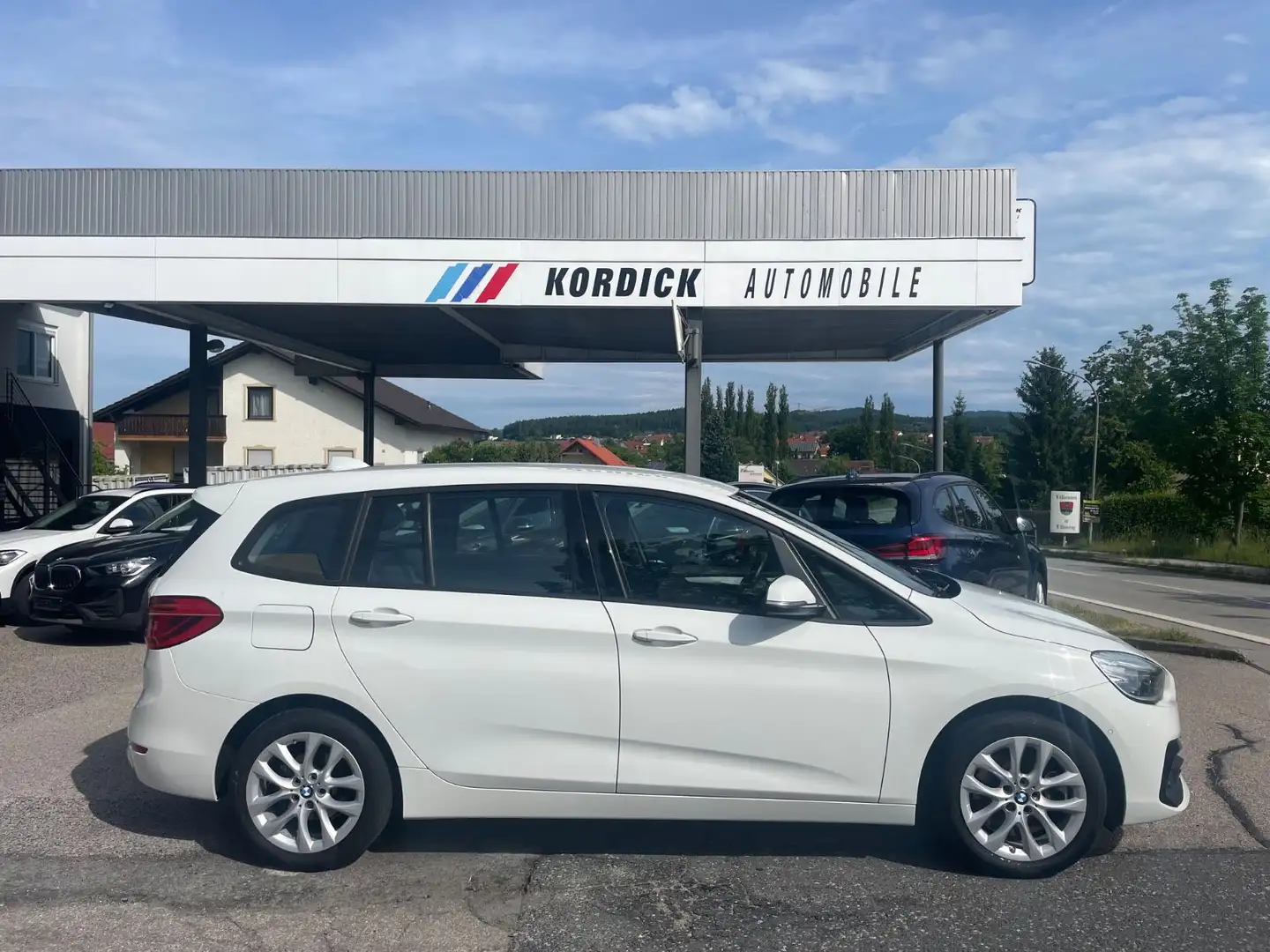BMW 218 218d 2.0 GRAN TOURER "ADVANT."/NAVI/LED/AHK/SHZ Blanc - 2