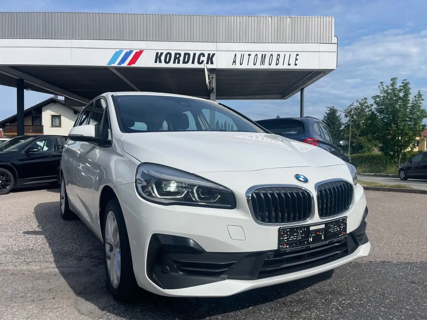 BMW 218 218d 2.0 GRAN TOURER "ADVANT."/NAVI/LED/AHK/SHZ Blanc - 1