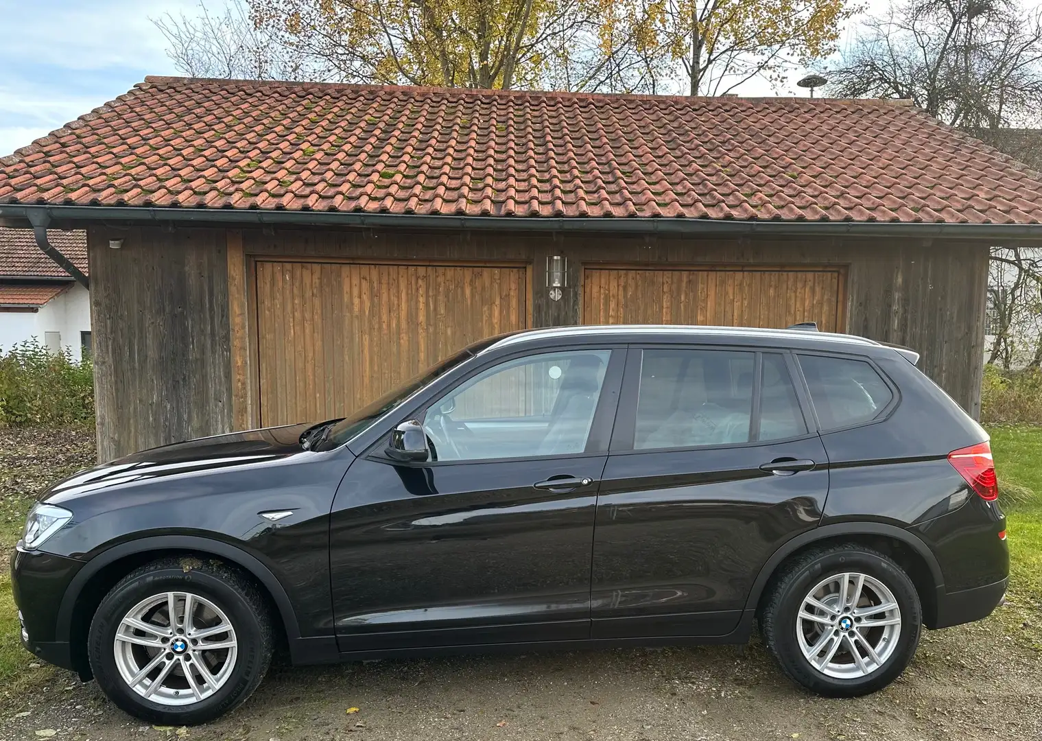 BMW X3 X3 xDrive20d Aut. Schwarz - 2