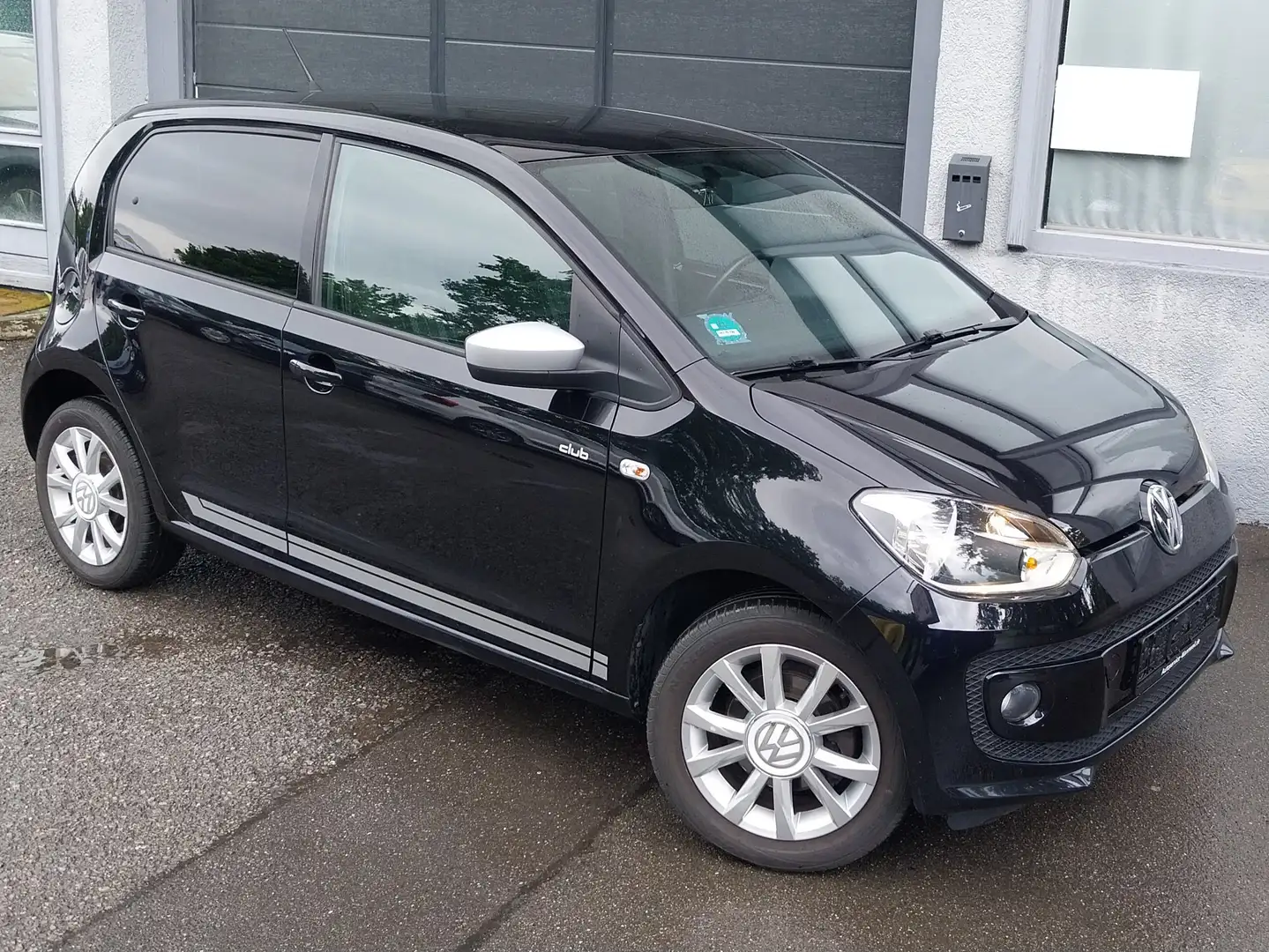 Volkswagen up! club up! 8-Fach 2.Hand HU / SERVICE NEU Schwarz - 1