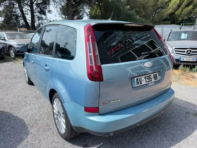 Ford C-Max view 3