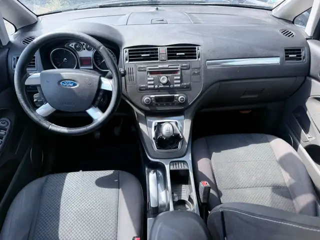 Ford C-Max view 8