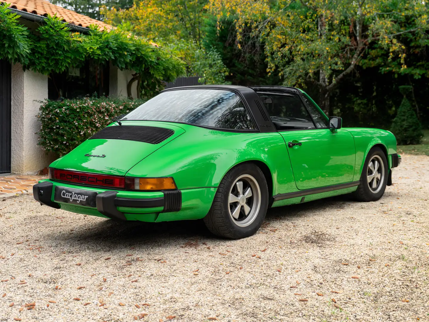 Porsche 911 3.0 Carrera Targa Vert - 2