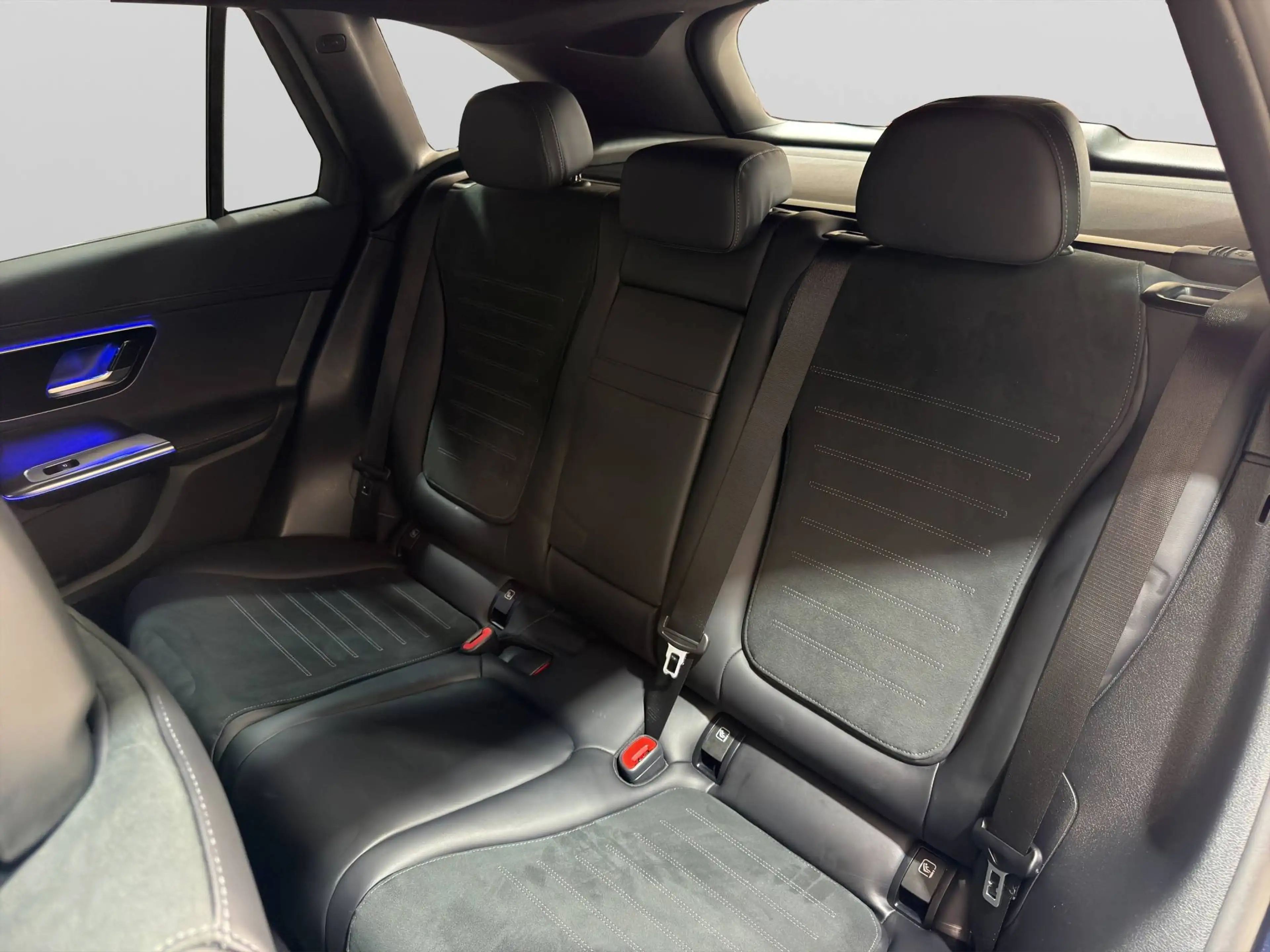 Mercedes-Benz GLC 200 GLC 200 4Matic AMG Line | Keyless | Night-Paket | AHK | 20" | MBUX — photo 15