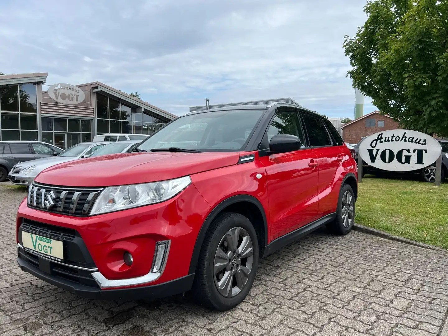 Suzuki Vitara 1.4 Comfort SHZ/TEMP/KAMERA Rouge - 1