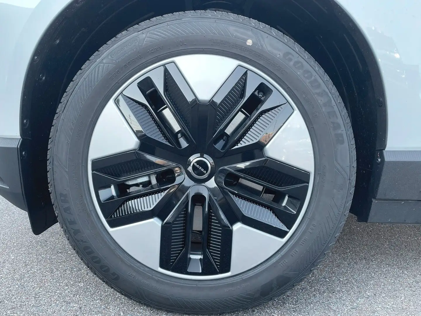 Volvo EX30 Single Motor Core ACC BLIS LED Weiß - 2