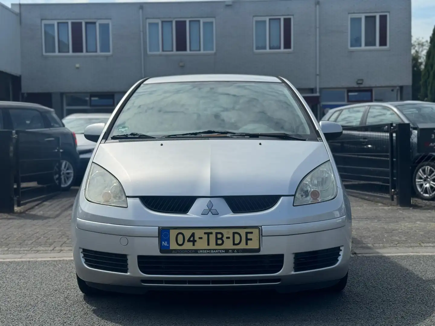 Mitsubishi Colt 1.3 Invite/5drs/APK 09-2026 Grijs - 2