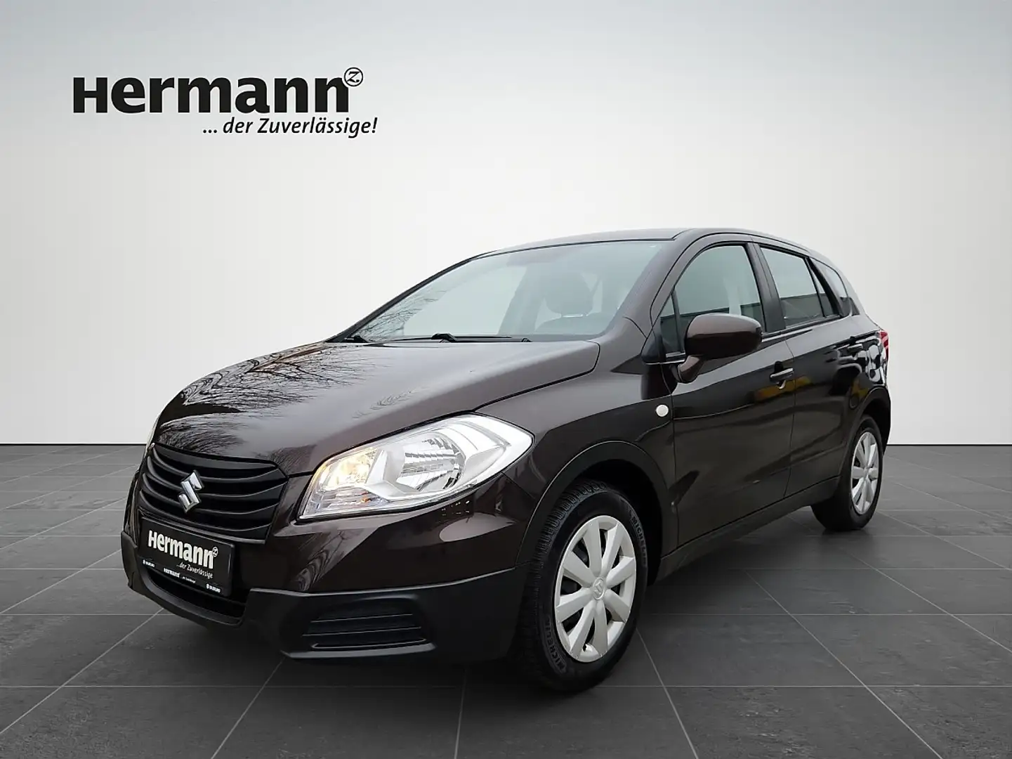 Suzuki SX4 S-Cross 1,6 clear inkl. Anhängerkupplung und PDC Braun - 1