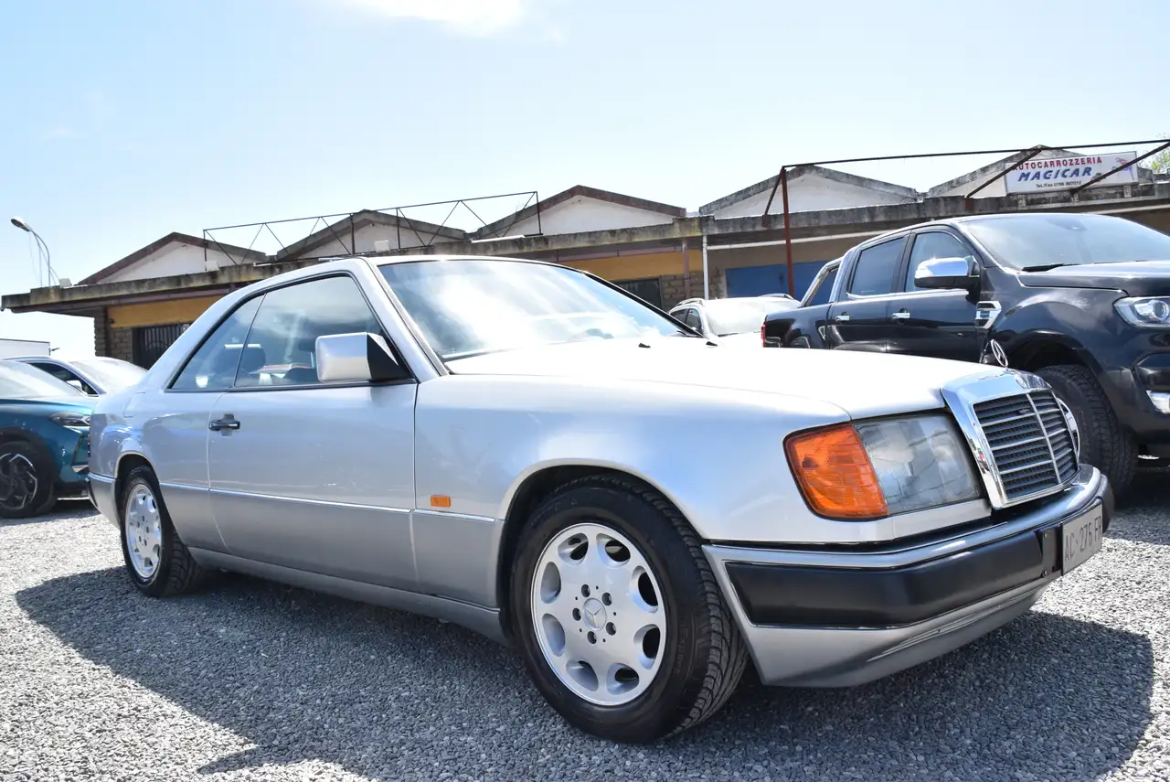 Mercedes-Benz CE 300 TETTO APRIBILE 3.0 2131CV 6 CILINDRI BELLISSIMA! DA AMATORE, foto 3