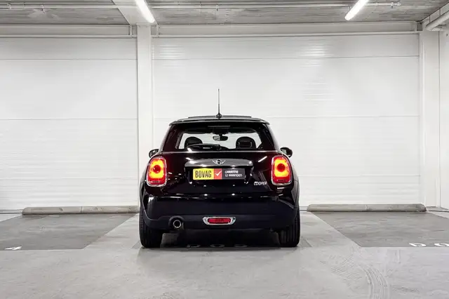 Mini Hatch view 7