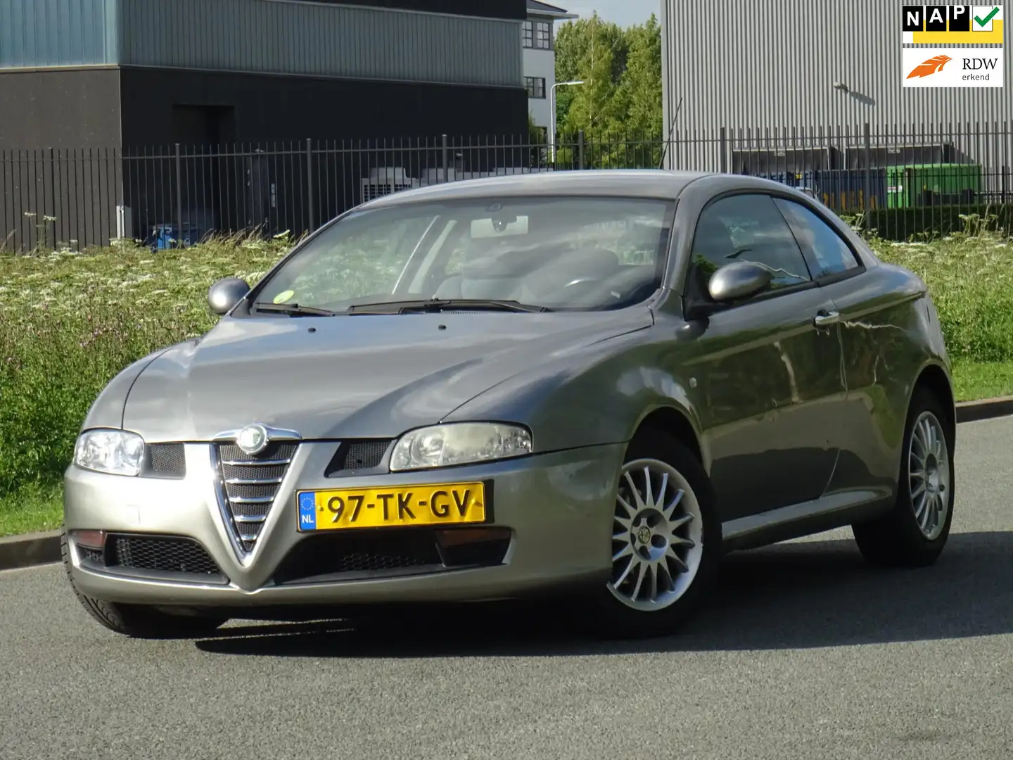 Alfa Romeo GT 1.8 T.Spark Progression NAP/CLIMA/CRUISE/APK Gris - 1