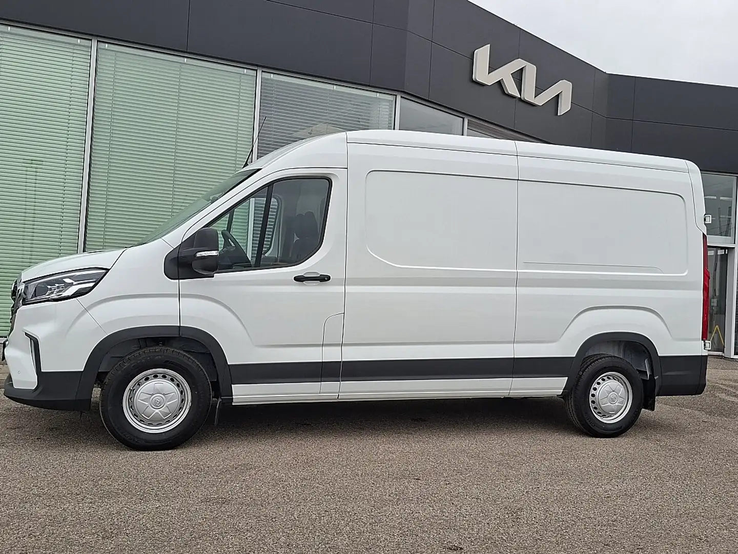 Maxus Deliver 9 Kasten 2.0 D L3H2 FWD Weiß - 2