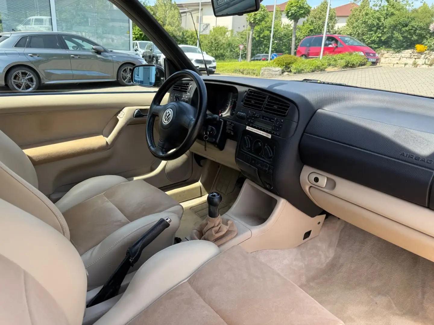 Volkswagen Golf IV 1.8 Highline Cabrio Schwarz - 2