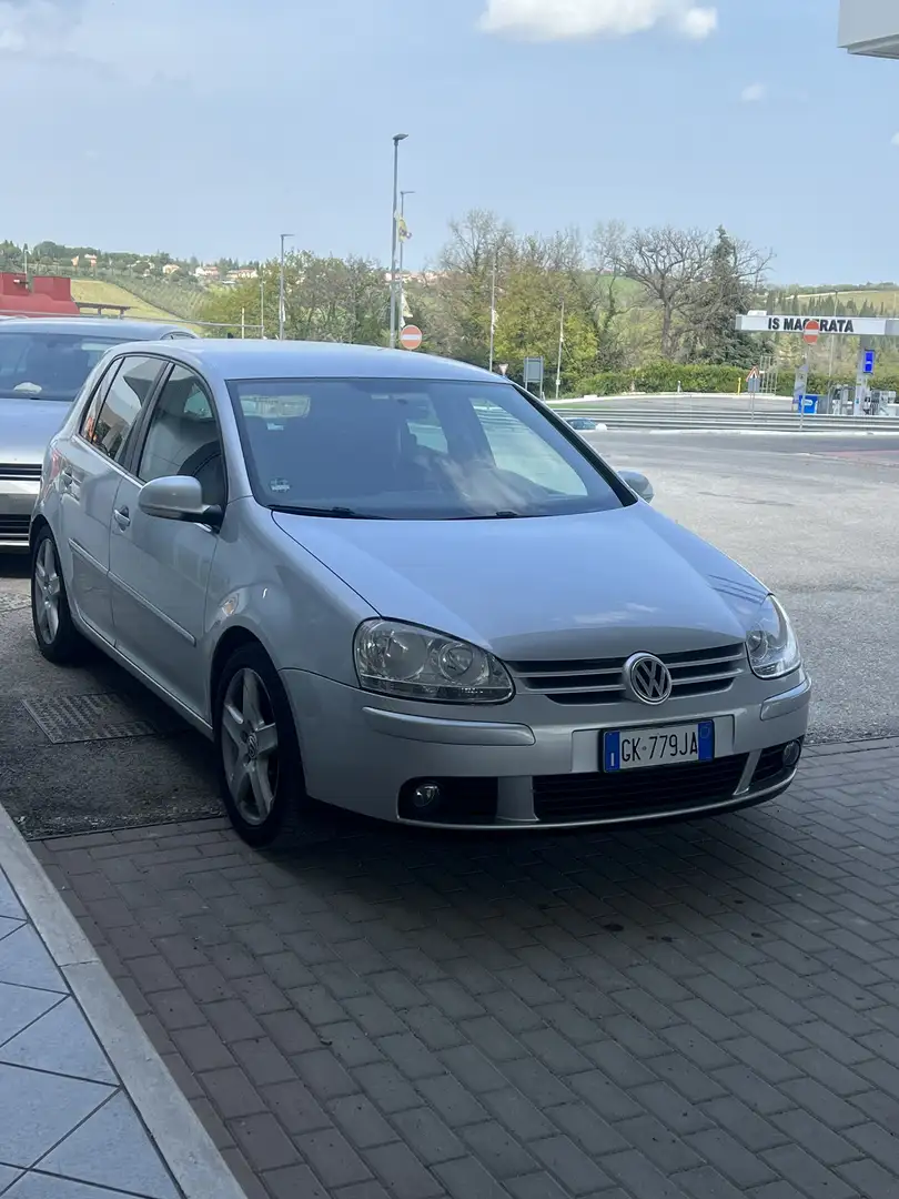 Volkswagen golf 5 - 1