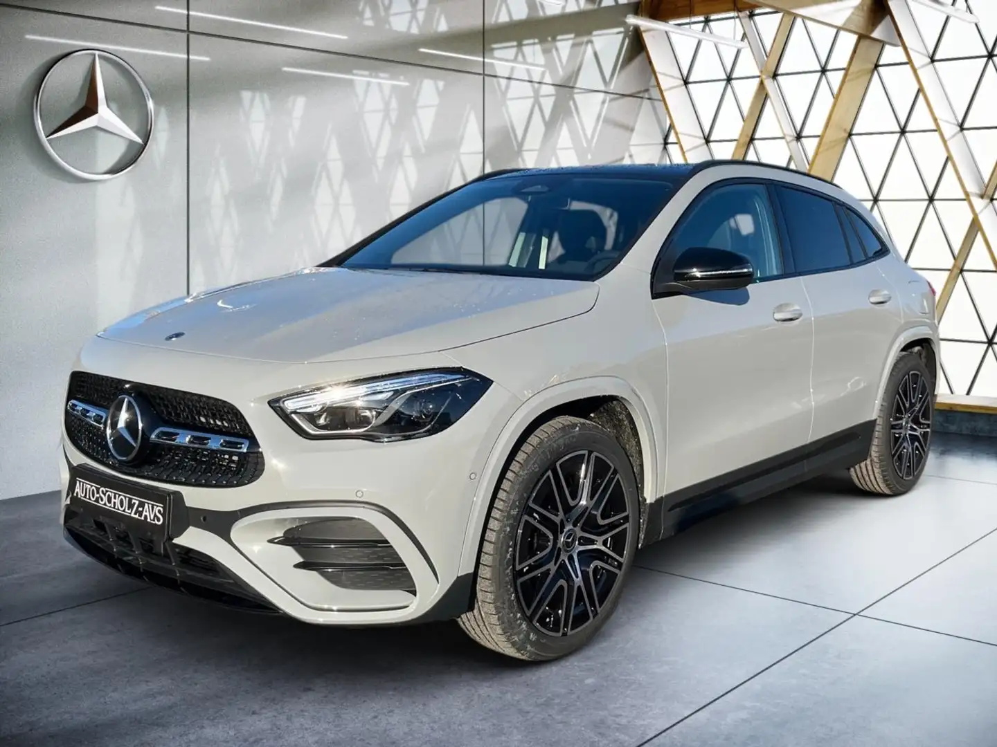 Mercedes-Benz GLA 200 AMG Edition AMG Pano*AHK*Night*Kam*EasyP Grau - 2
