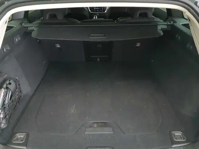 Volvo V60 view 15