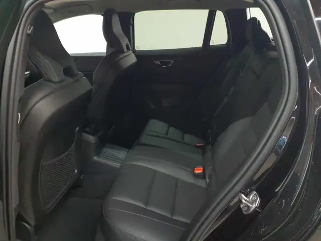 Volvo V60 view 13
