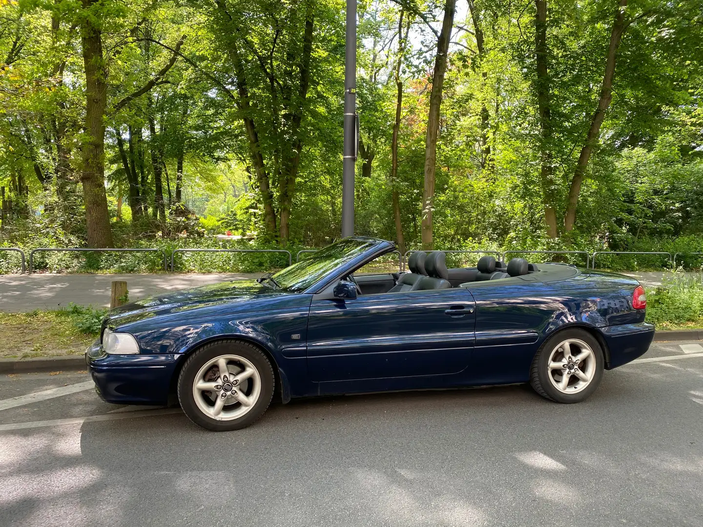 Volvo C70 2.4T Kék - 1