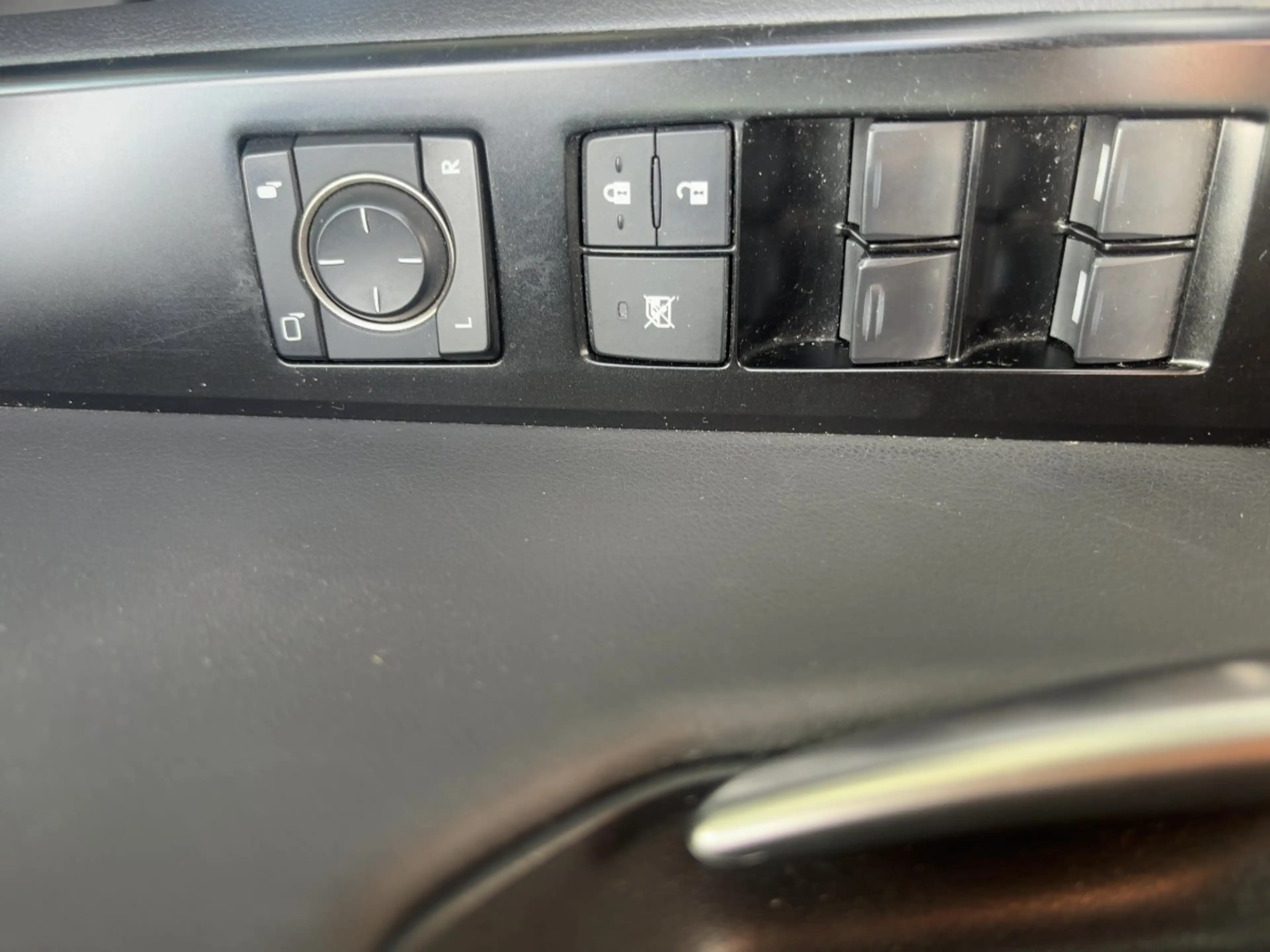 Lexus UX 300e UX 300 e 300e Executive AppleCarPlay Size klimati — photo 18
