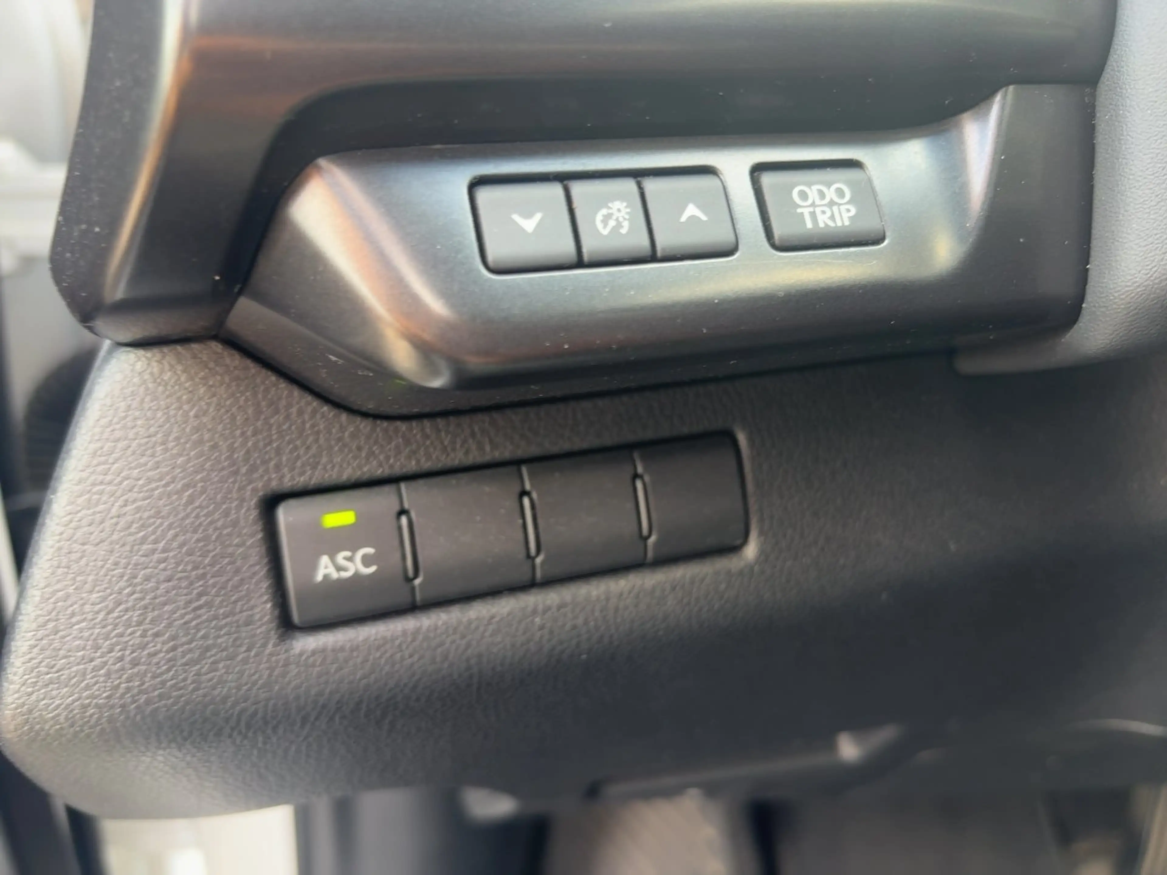 Lexus UX 300e UX 300 e 300e Executive AppleCarPlay Size klimati — photo 17