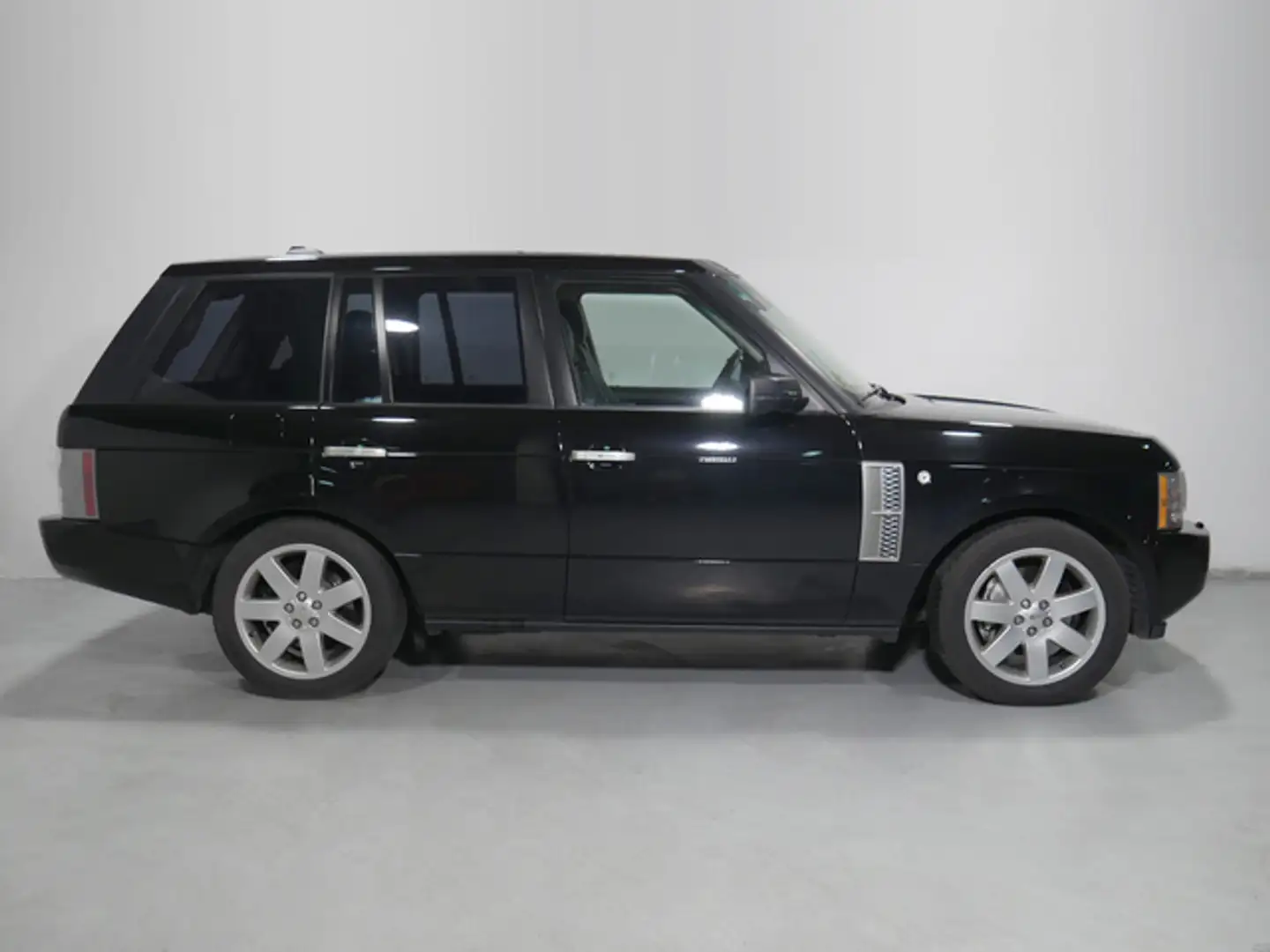 Land Rover Range Rover 3.6TdV8 HSE Aut. Zwart - 2