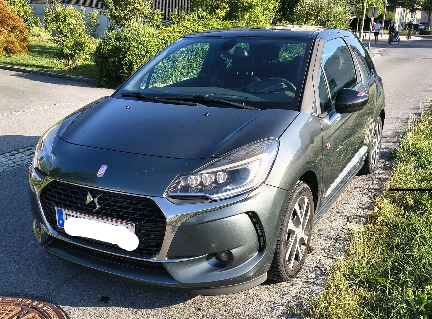 DS Automobiles DS 3 DS3 PureTech 130 S Grau - 1