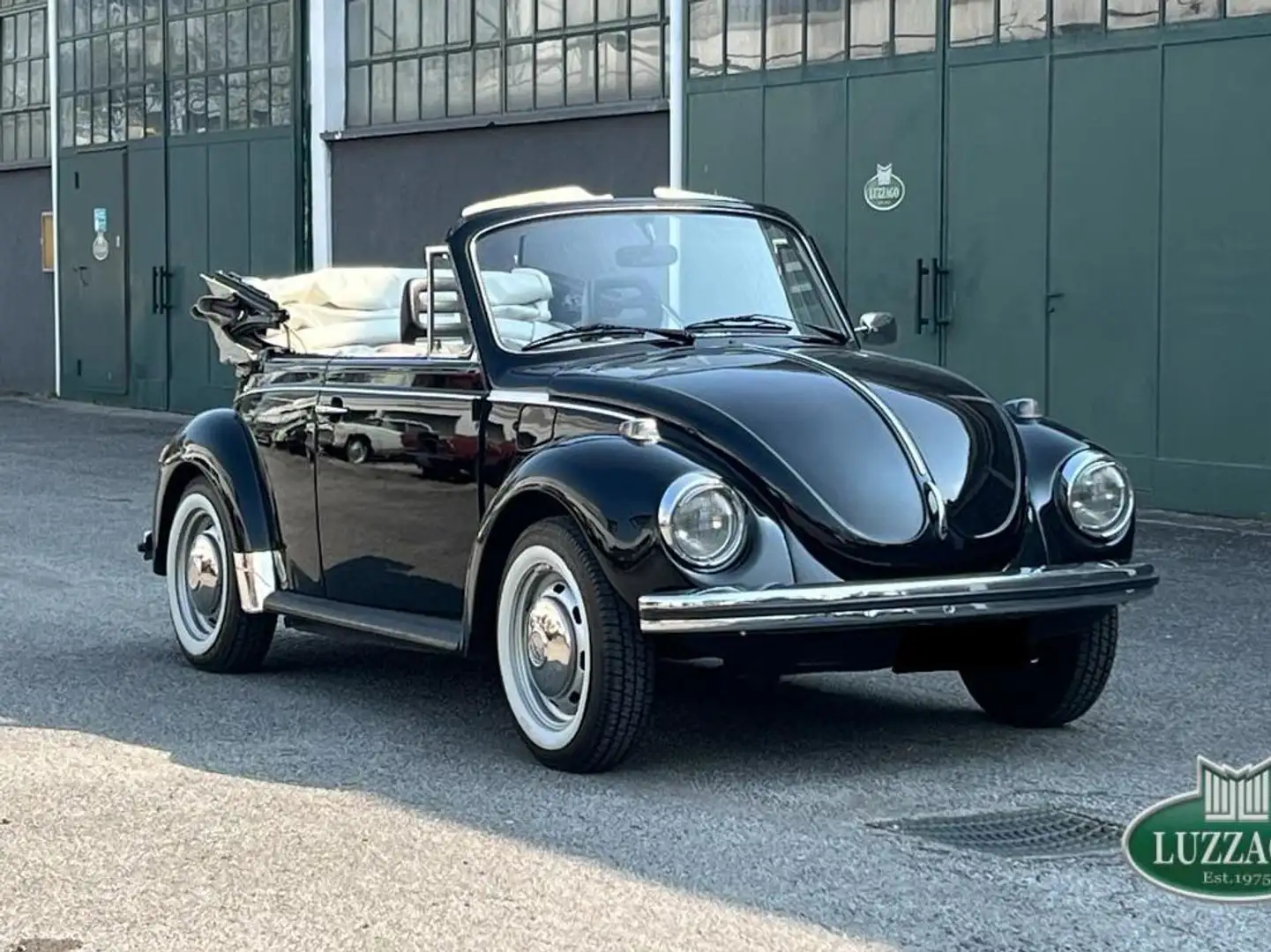 Volkswagen Beetle Cabriolet 1300 (15AB11) Noir - 1