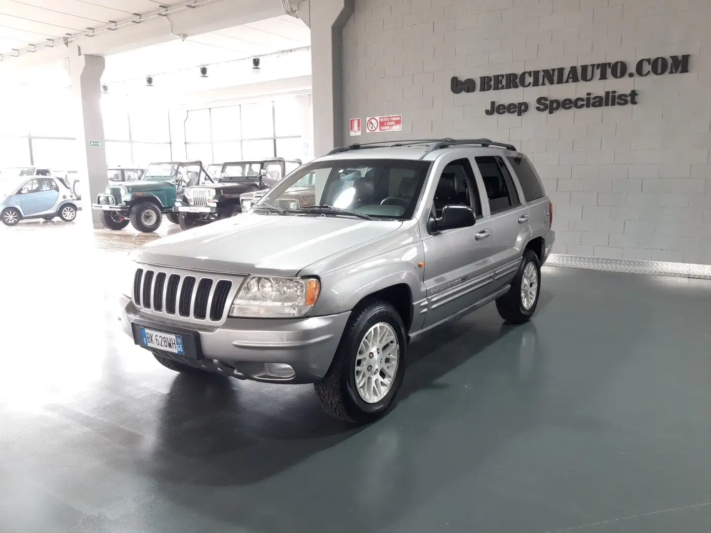 Jeep Grand Cherokee Grand Cherokee 4.7 Limited auto con GPL Silber - 2