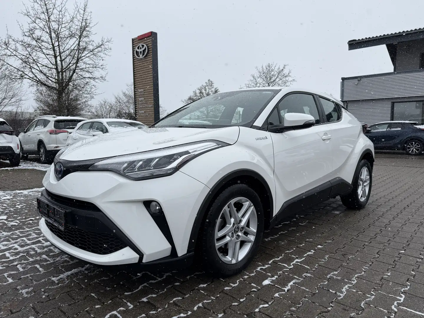 Toyota C-HR Hybrid Flow *Leasingrückläufer! Weiß - 2