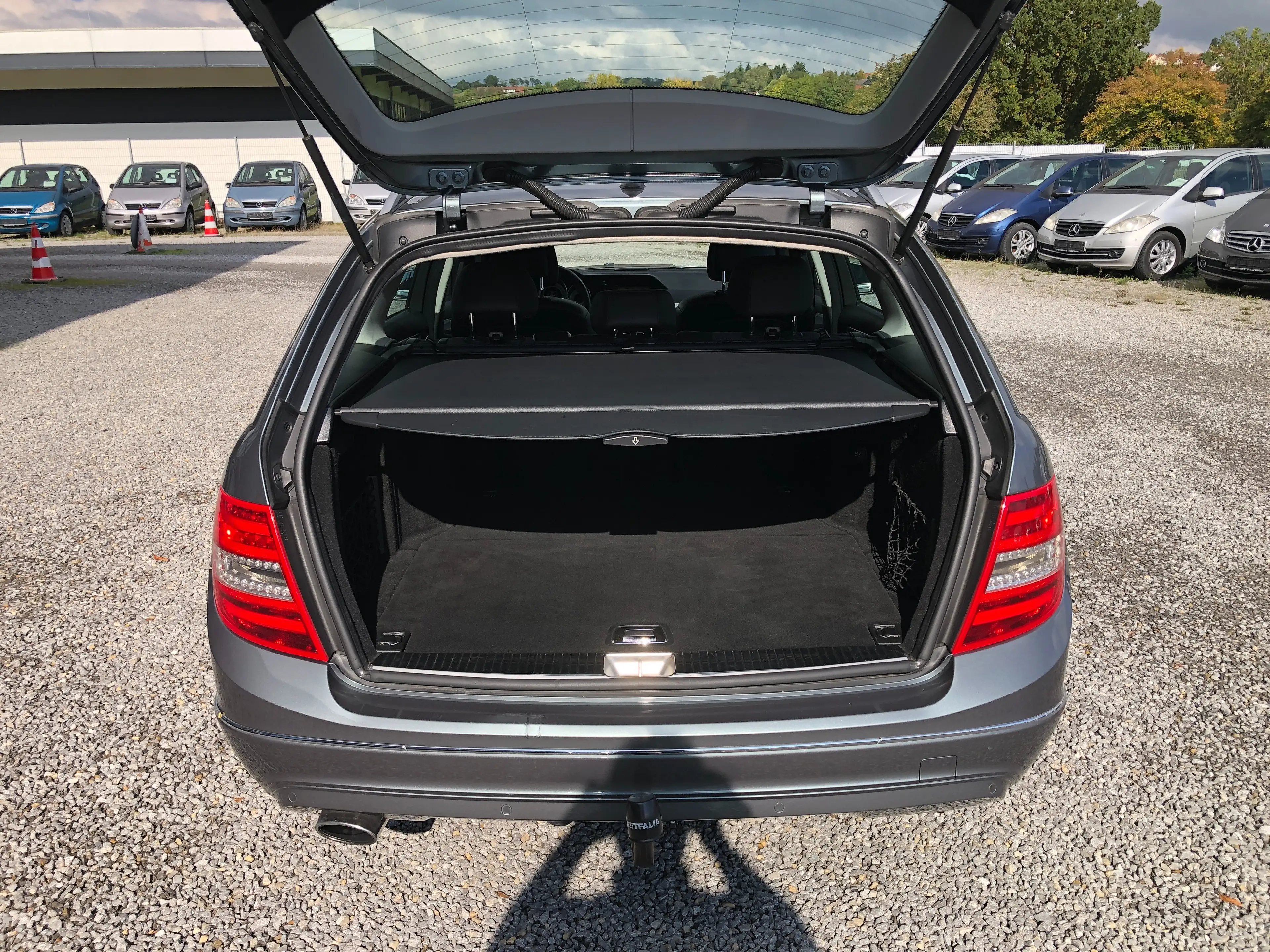 Mercedes-Benz C 250 CDI T BlueEFFICIENCY*AHK*Bi-Xenon*COMAND*3.Hand* — photo 6