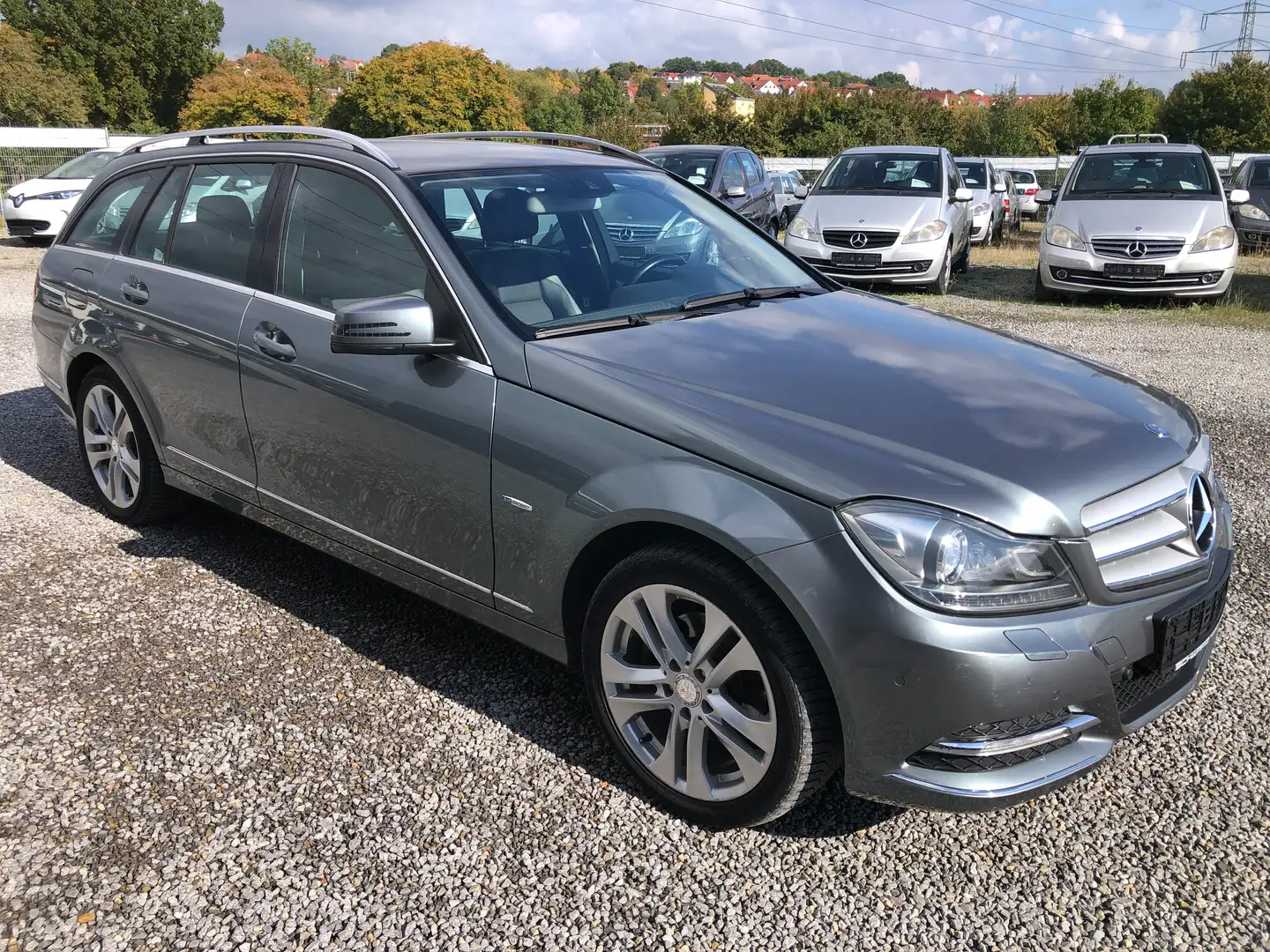 Mercedes-Benz C 250 CDI T BlueEFFICIENCY*AHK*Bi-Xenon*COMAND*3.Hand* Grau - 2