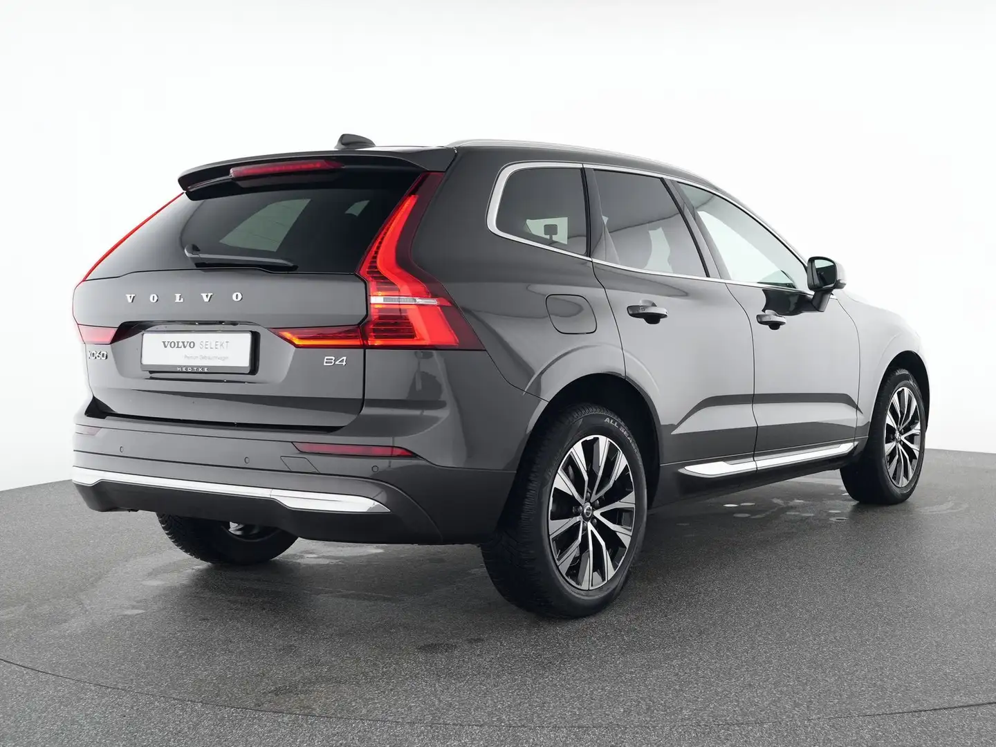 Volvo XC60 B4 Diesel Geartronic Plus Bright Grau - 2