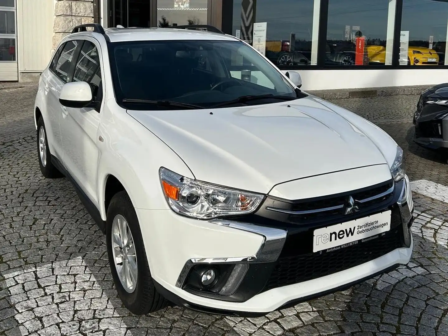 Mitsubishi ASX Diamant Edition+ 1.6 ClearTec 2WD Weiß - 1