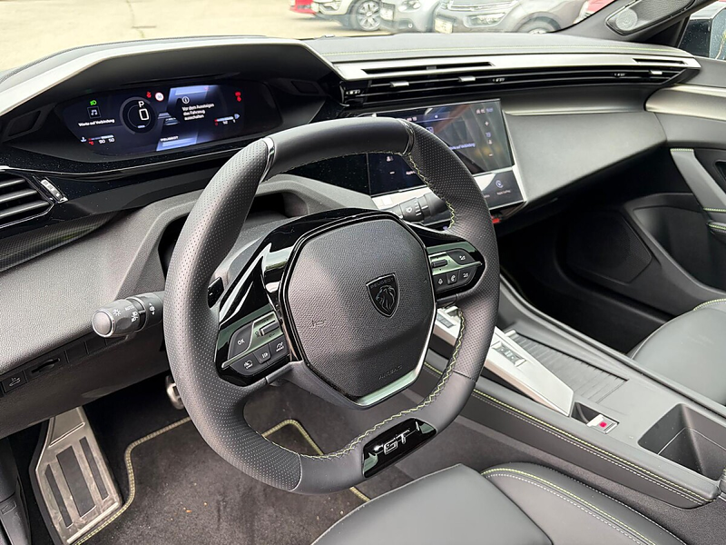 Peugeot 408 Hybrid 145 e-DCS6 GT Exclusive — photo 10