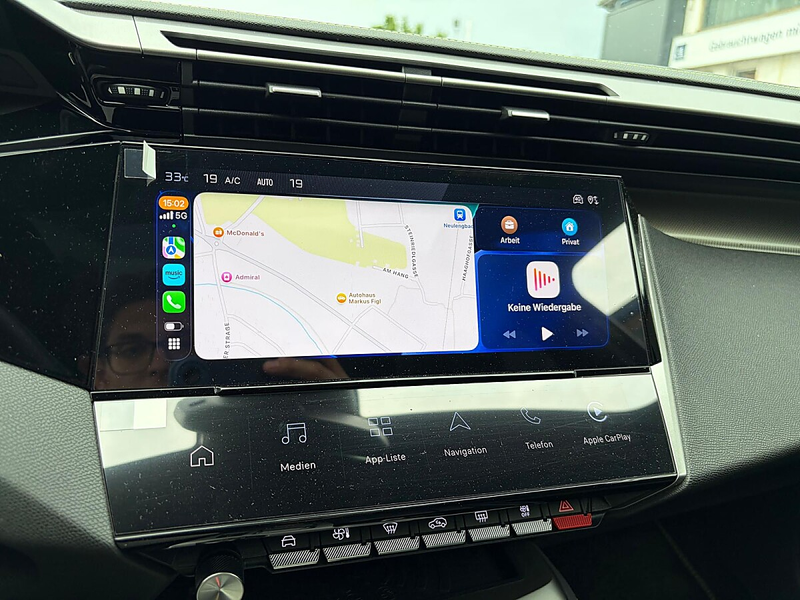 Peugeot 408 Hybrid 145 e-DCS6 GT Exclusive — photo 15