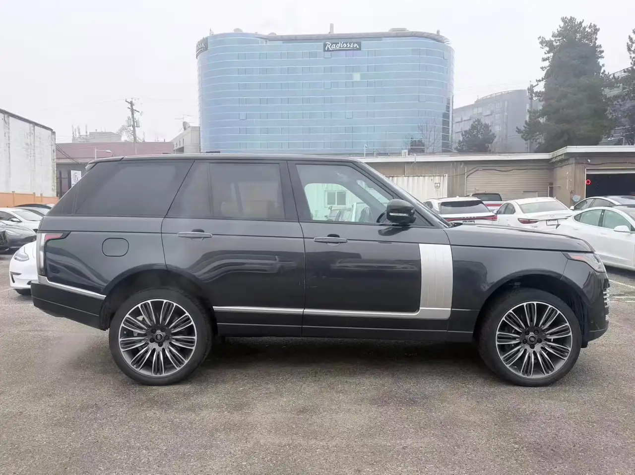 Land Rover Range Rover снимка Land Rover Range Rover