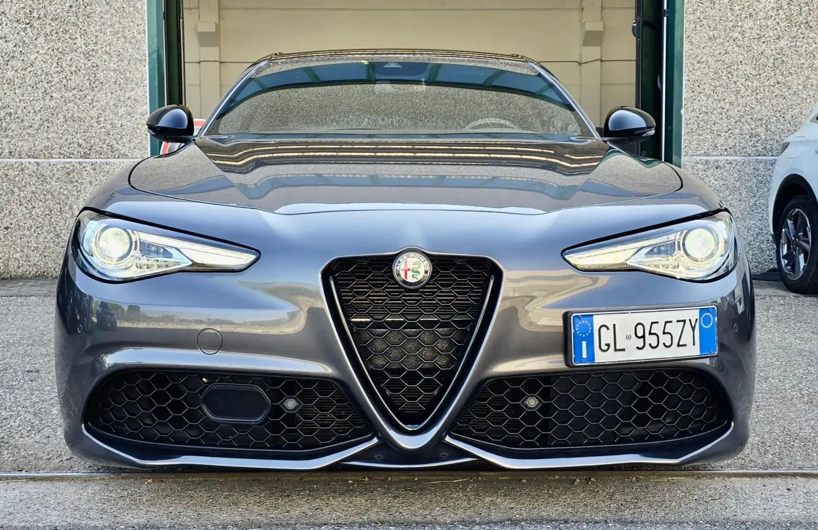 Alfa Romeo Giulia 2.2 Turbodiesel 160 CV AT8 Super Grigio - 2