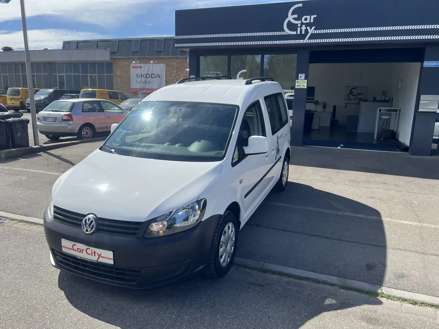 Volkswagen Caddy Tramper Blanc - 1