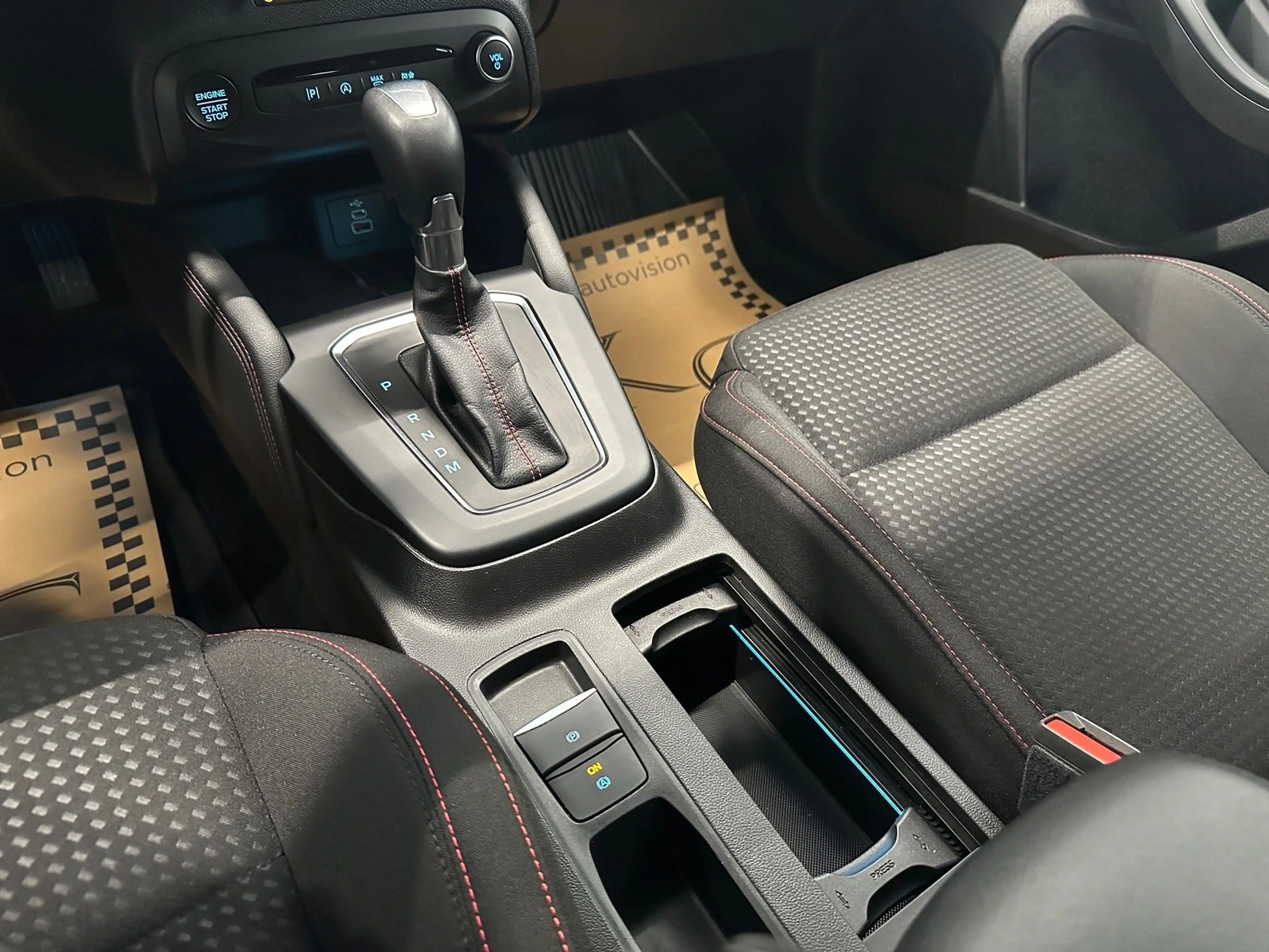 Ford Focus Turnier 1,0 EcoBoost ST-Line X ab ca. 171€ monatl — photo 31